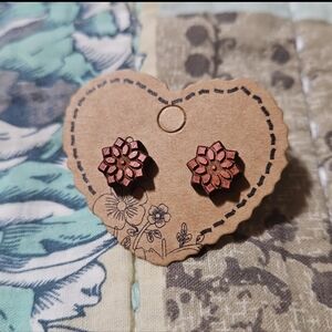"Flower Power" minimalist stud earrings (Pink)
